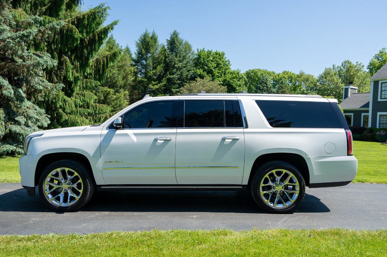 Used 2020 GMC Yukon XL Denali AWD/4WD image 6