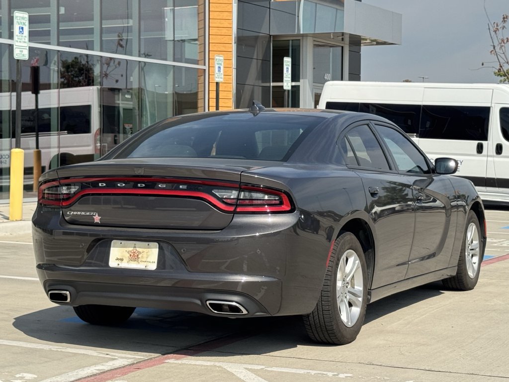 Used 2023 Dodge Charger SXT RWD image 4