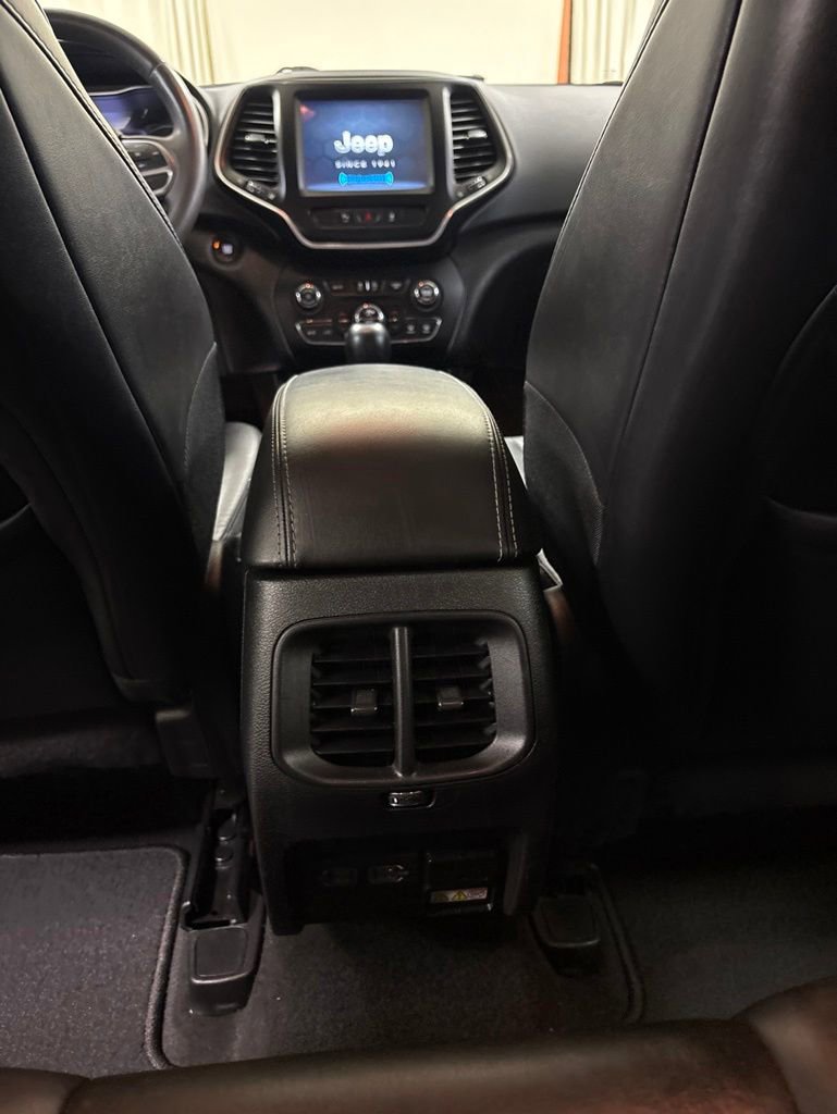 Used 2021 Jeep Cherokee Latitude Lux w/ Comfort/Convenience Group AWD/4WD image 22