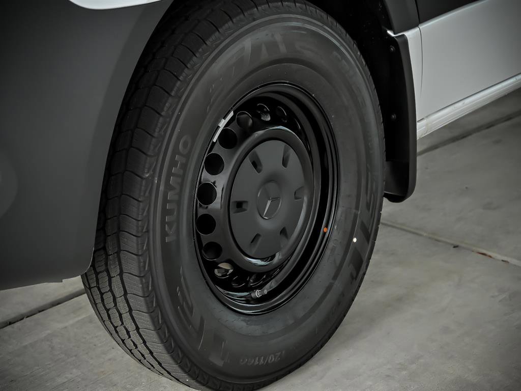 New 2025 Mercedes-Benz Sprinter 2500 image 4