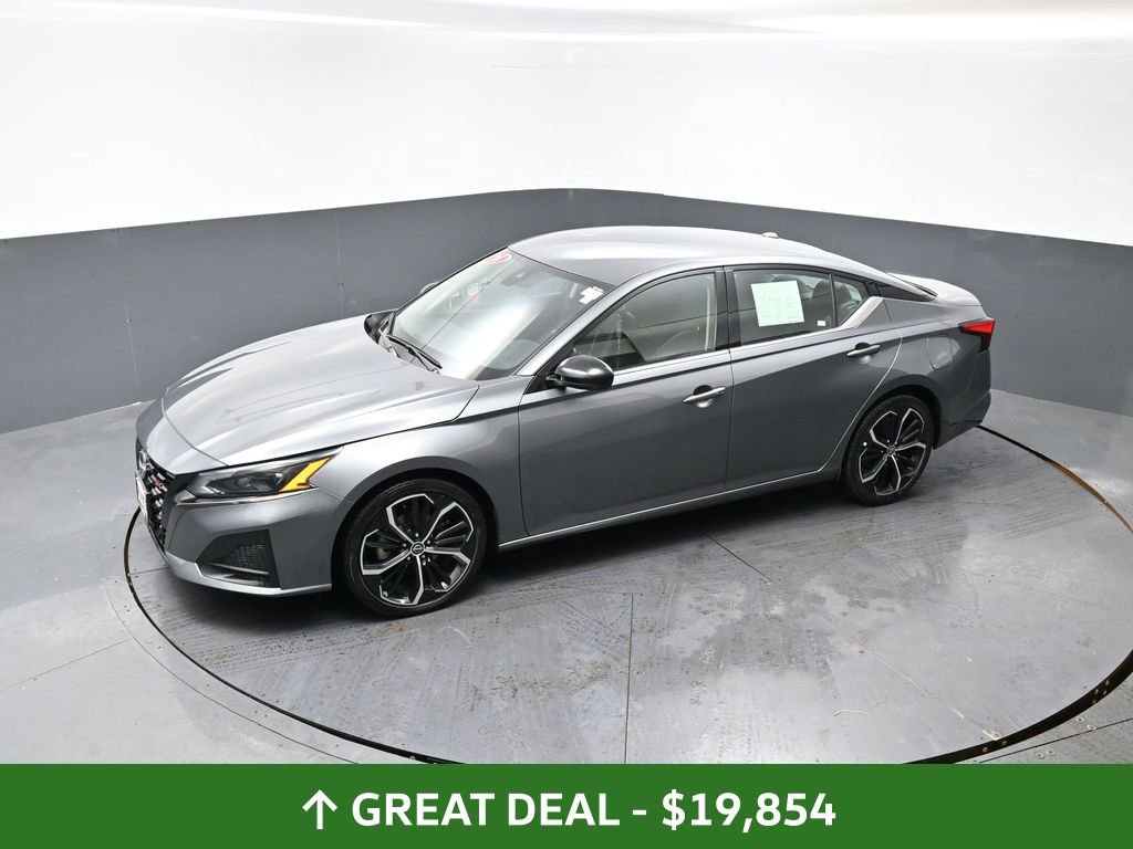 Used 2024 Nissan Altima 2.5 SR image 44