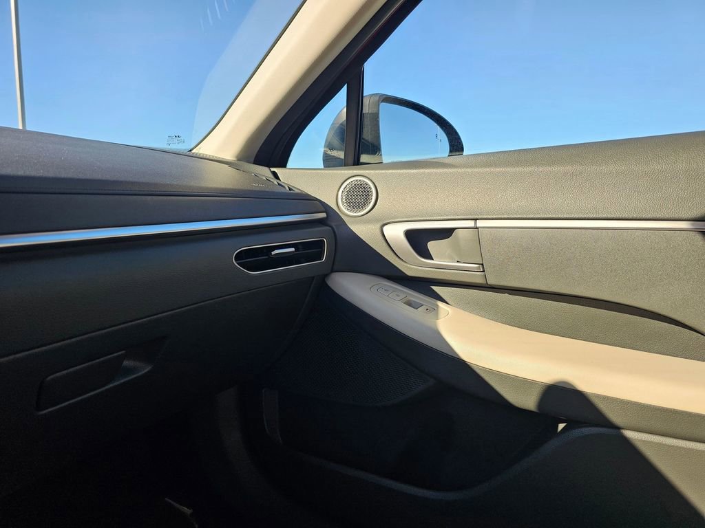 Used 2023 Hyundai Sonata SE FWD image 30
