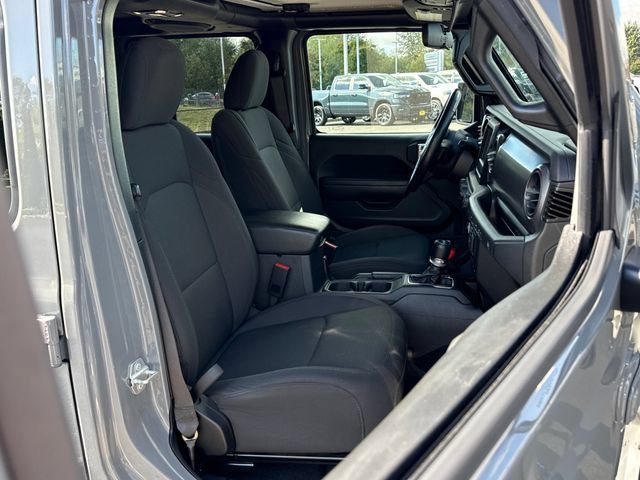 Used 2023 Jeep Wrangler Unlimited w/ Cold Weather Group AWD/4WD image 22