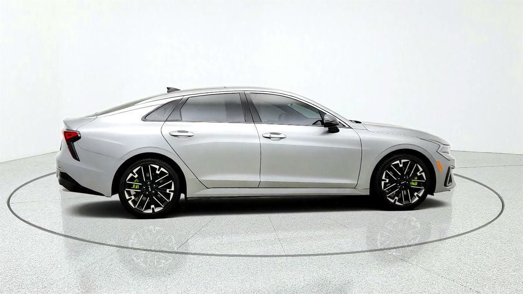 Used 2025 Kia K5 GT FWD image 4