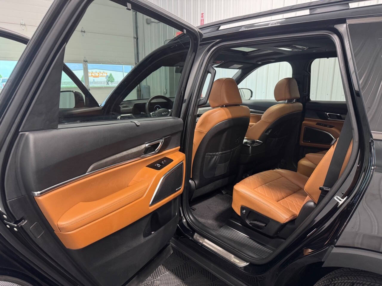 Used 2024 Kia Telluride SX Prestige X-Line AWD/4WD image 11