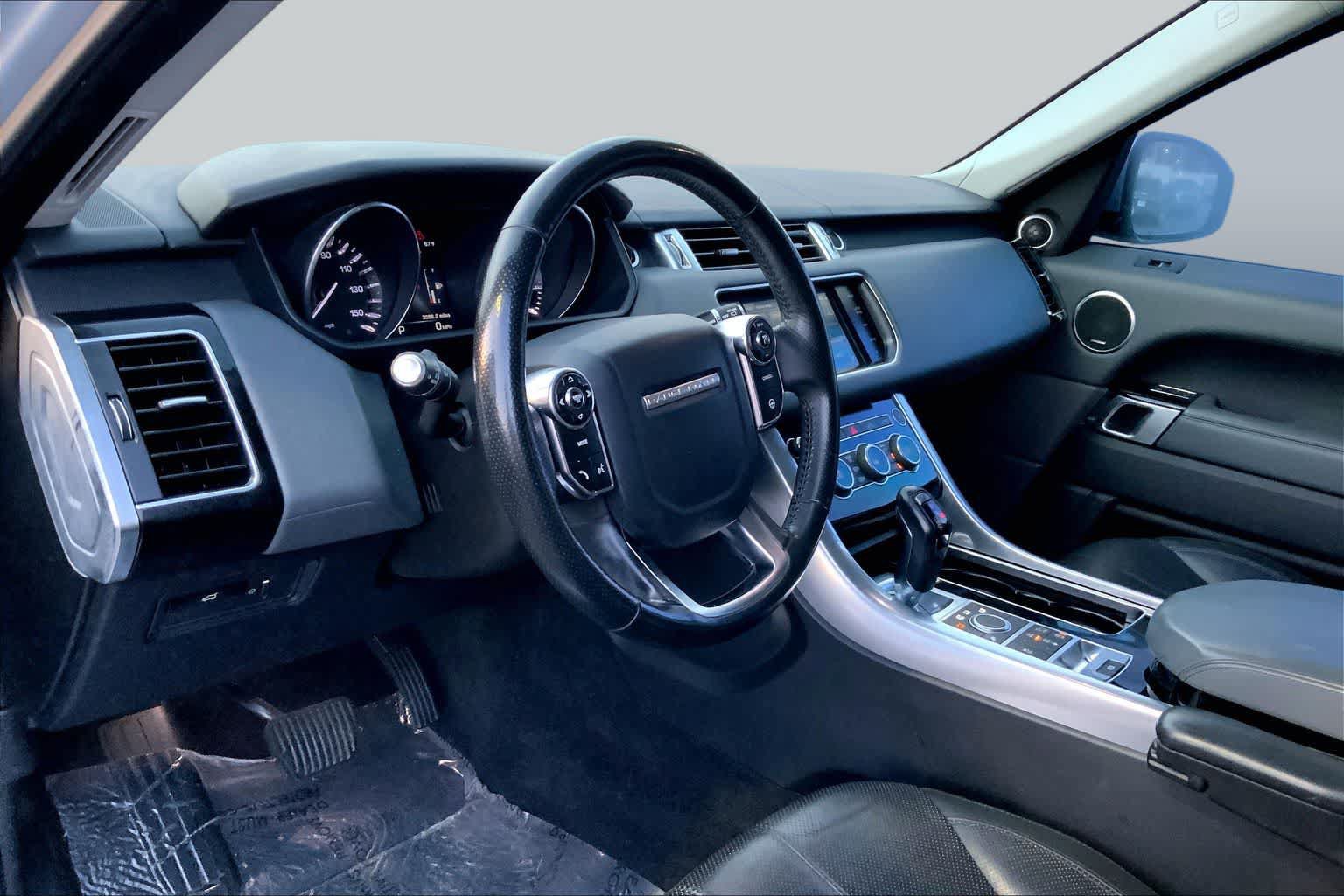 Used 2014 Land Rover Range Rover Sport HSE AWD/4WD image 17