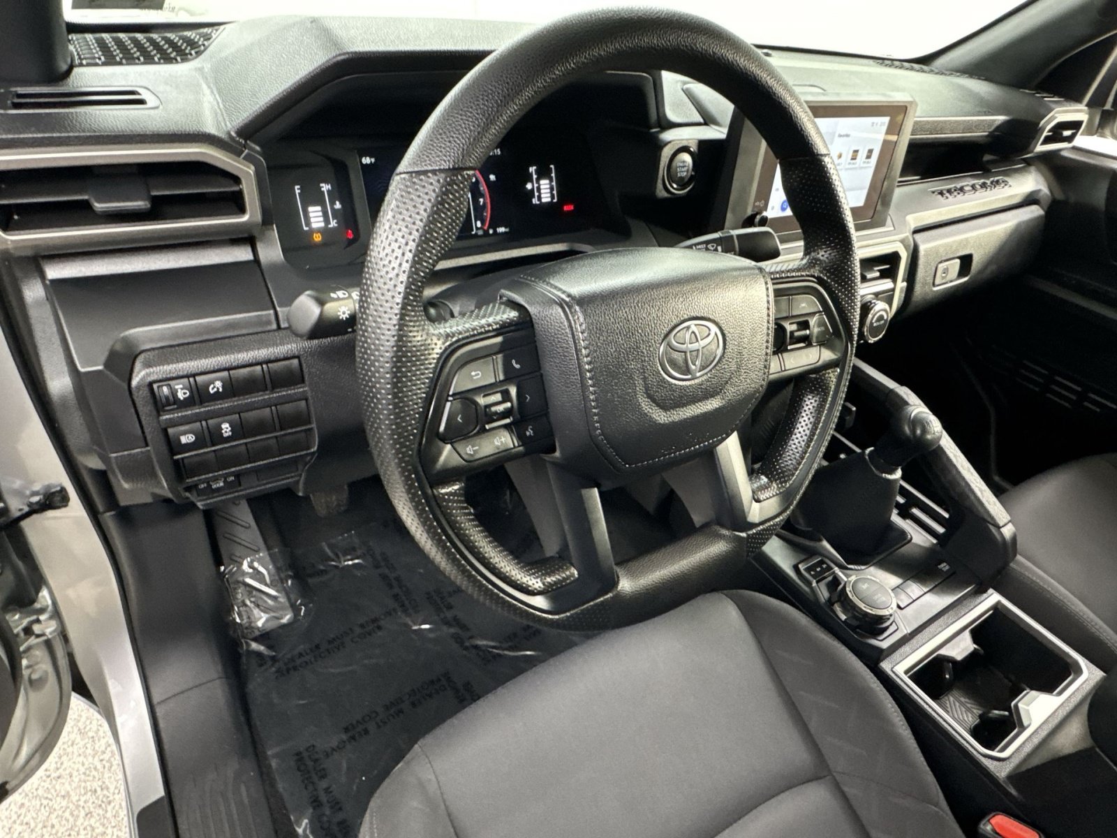 Used 2024 Toyota Tacoma SR AWD/4WD image 13