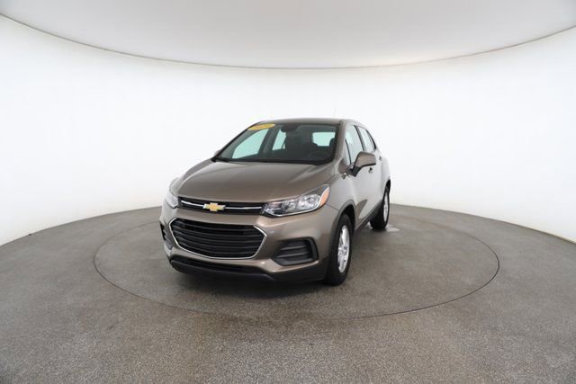 Used 2020 Chevrolet Trax LS image 32