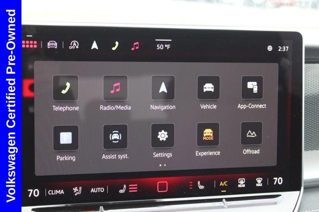 Used 2025 Volkswagen Tiguan SE image 36