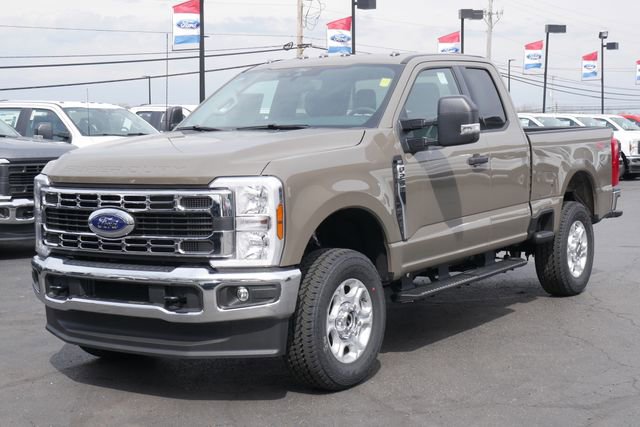 New 2026 Ford F250 XLT w/ FX4 Off-Road Package AWD/4WD image 6