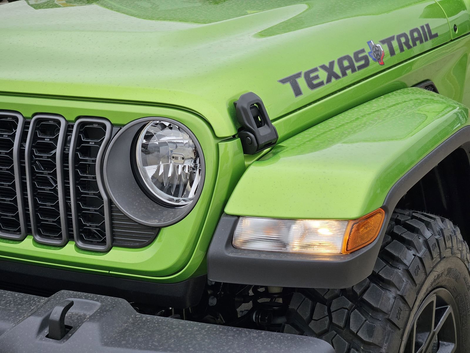 New 2026 Jeep Gladiator Sport AWD/4WD image 10