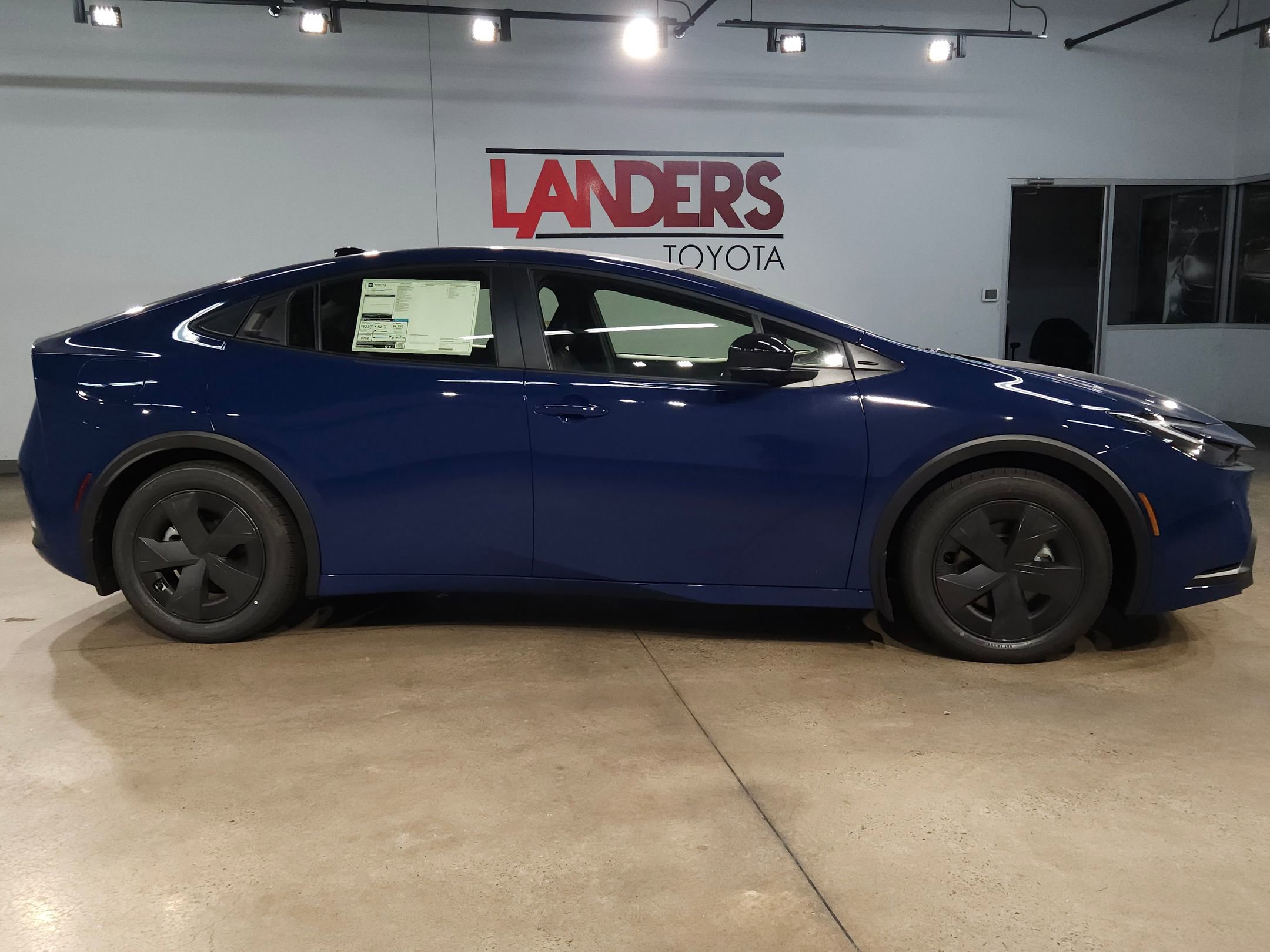 New 2026 Toyota Prius Plug-In Hybrid image 8