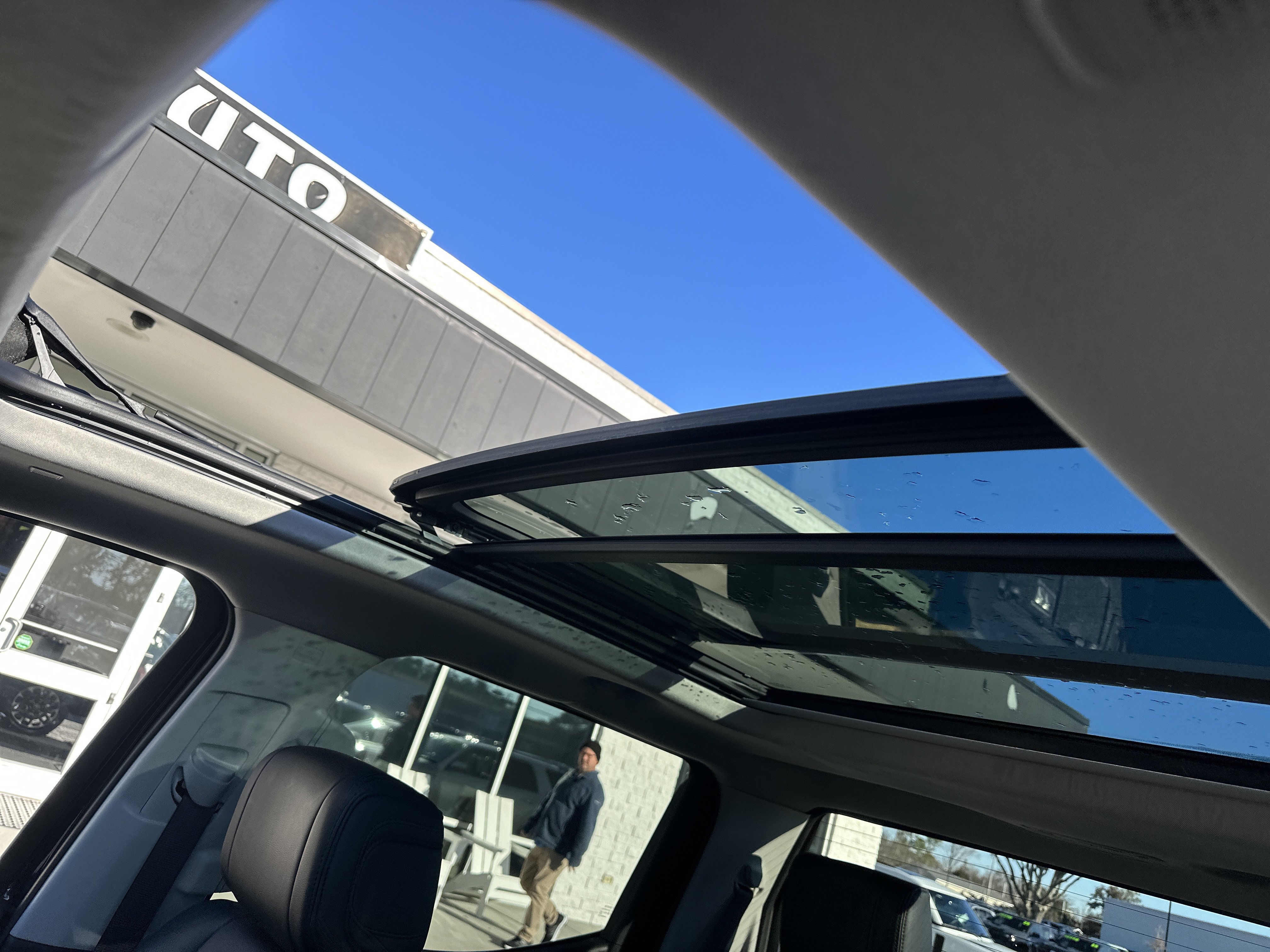 Used 2024 Toyota Tundra Limited image 10