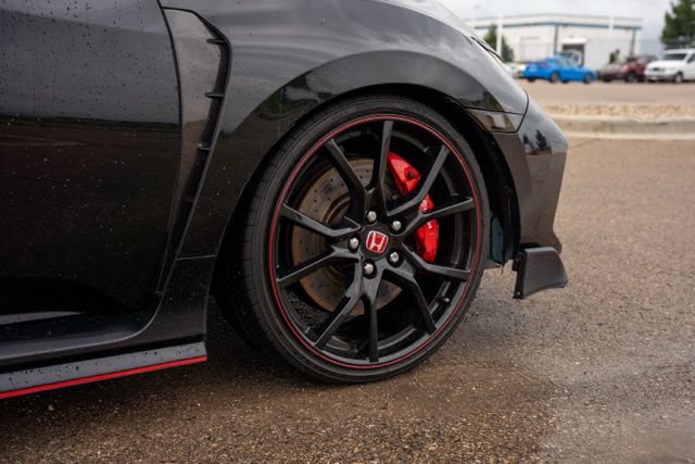 Used 2017 Honda Civic Type R image 9