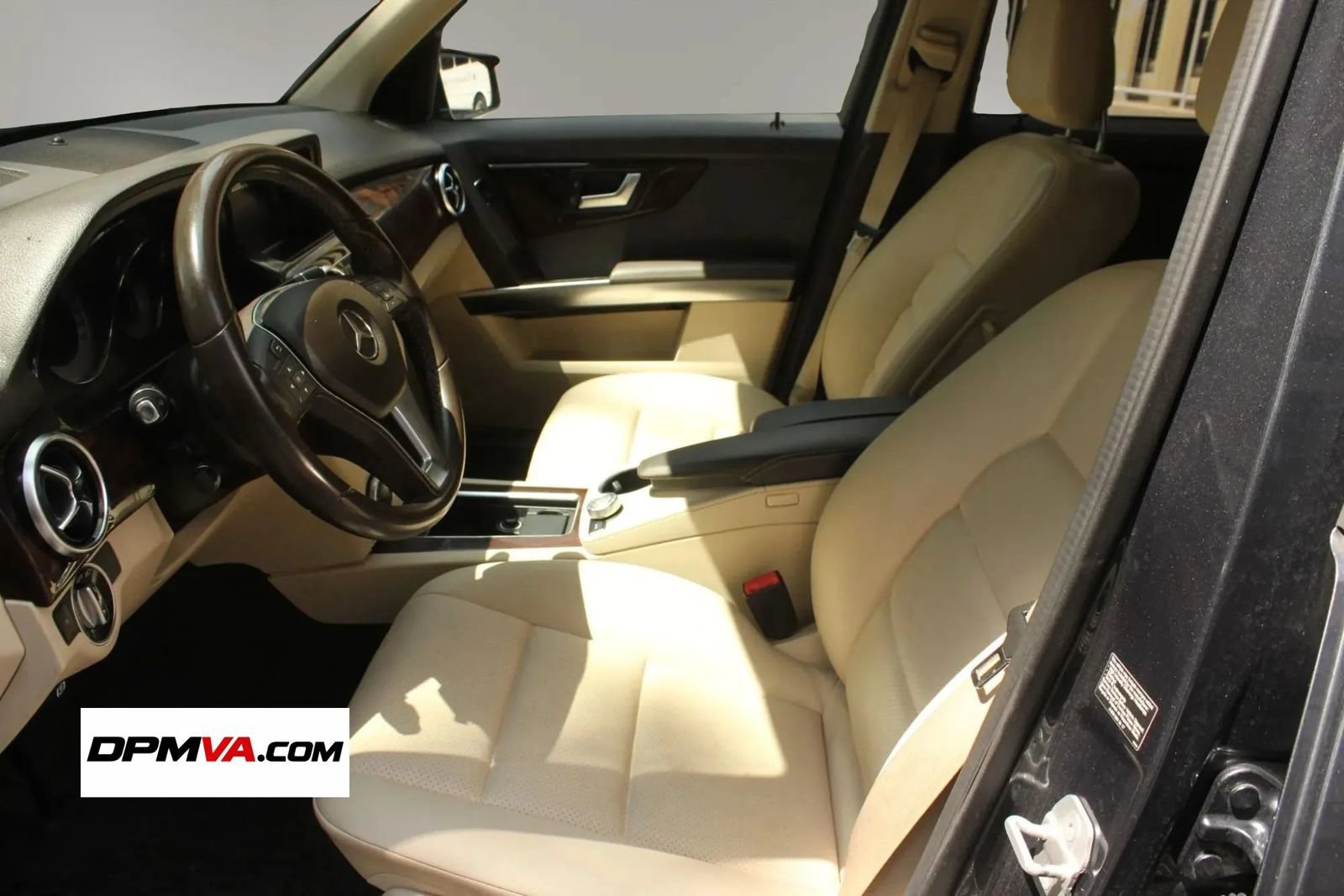 Used 2013 Mercedes-Benz GLK 350 4MATIC w/ Premium 1 Pkg w/o Sunroof image 16