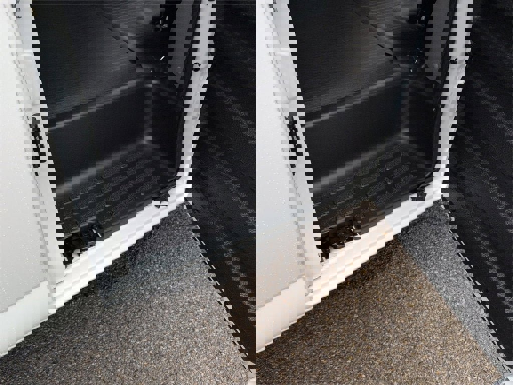 New 2026 Chevrolet Express 2500 Extended w/ Driver Convenience Package image 30