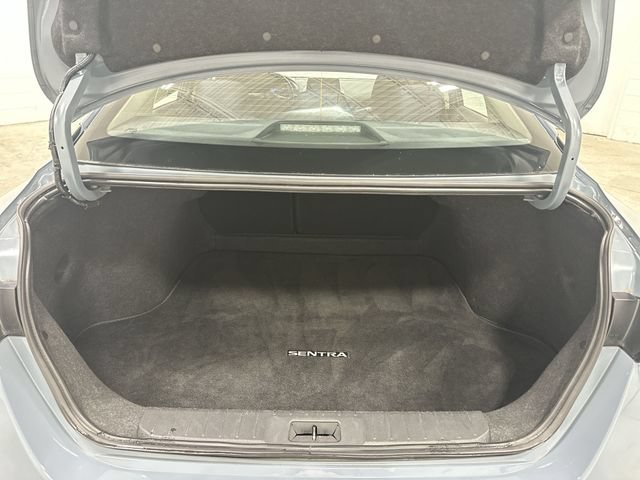 Used 2024 Nissan Altima 2.5 SR FWD image 14