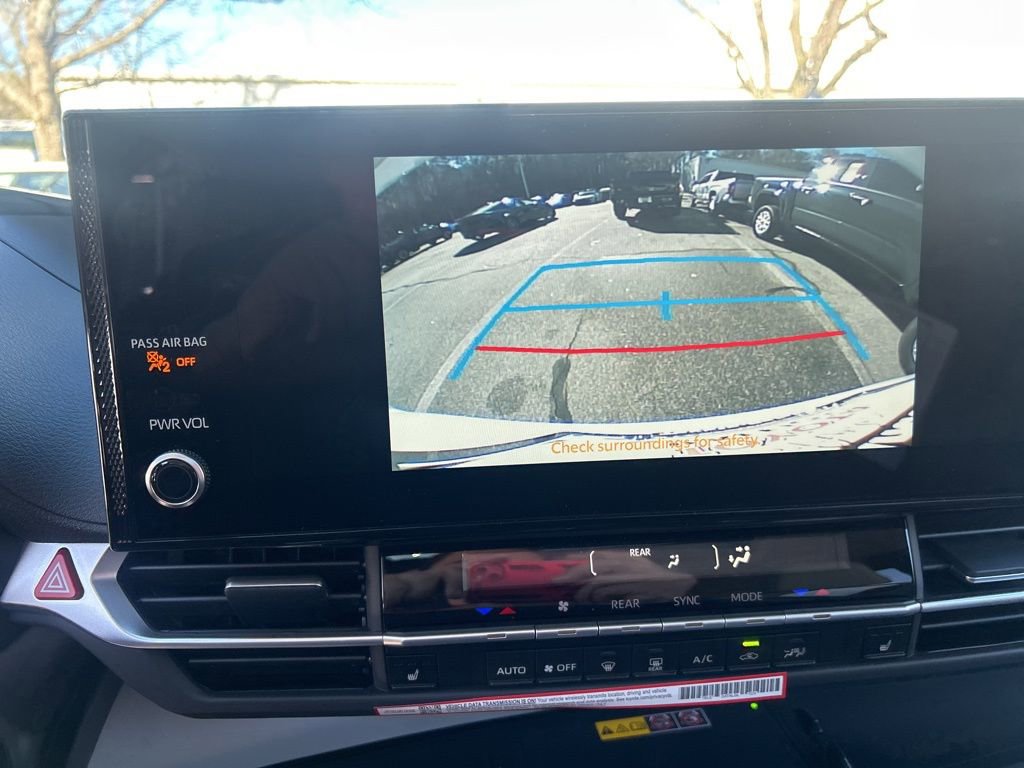 New 2026 Toyota Sienna XLE image 6