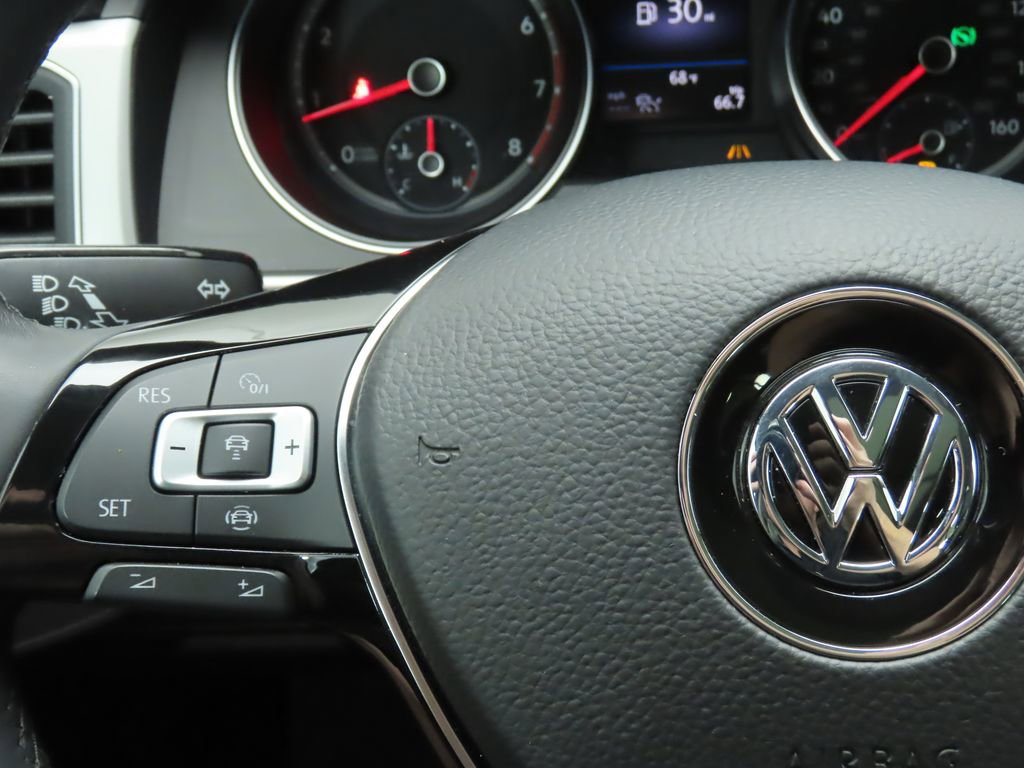 Used 2019 Volkswagen Atlas SE w/ Panoramic Sunroof Package image 11