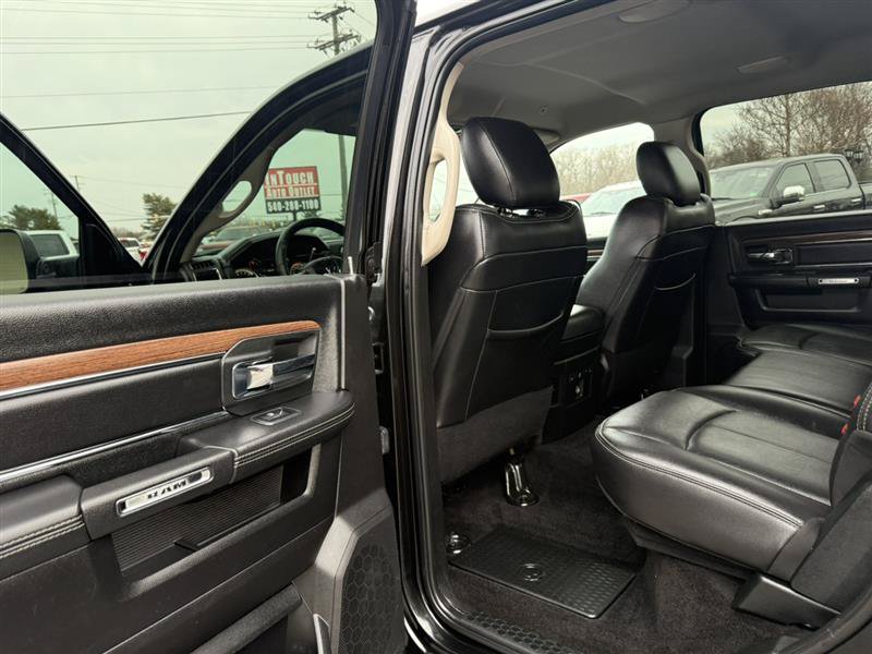 Used 2018 RAM 2500 Laramie w/ Sport Appearance Group AWD/4WD image 22