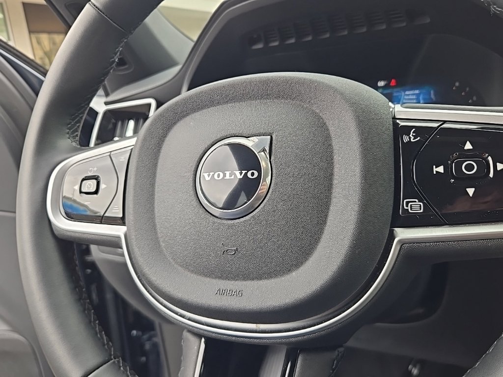 Certified 2026 Volvo XC90 B6 Plus AWD/4WD image 24