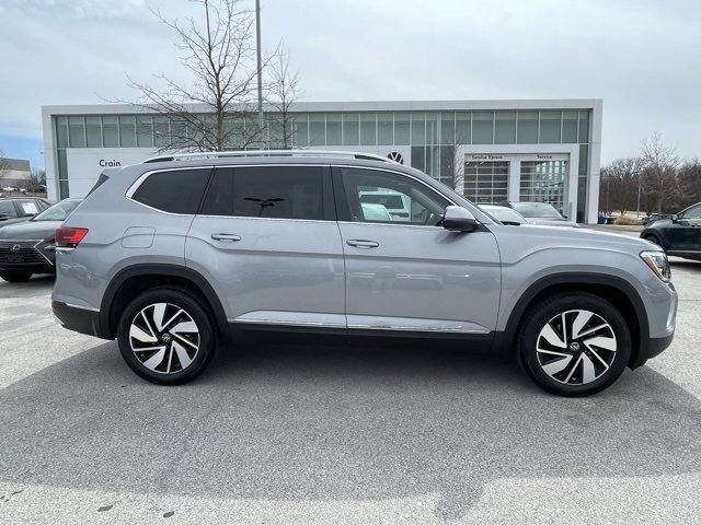 New 2025 Volkswagen Atlas SEL image 8