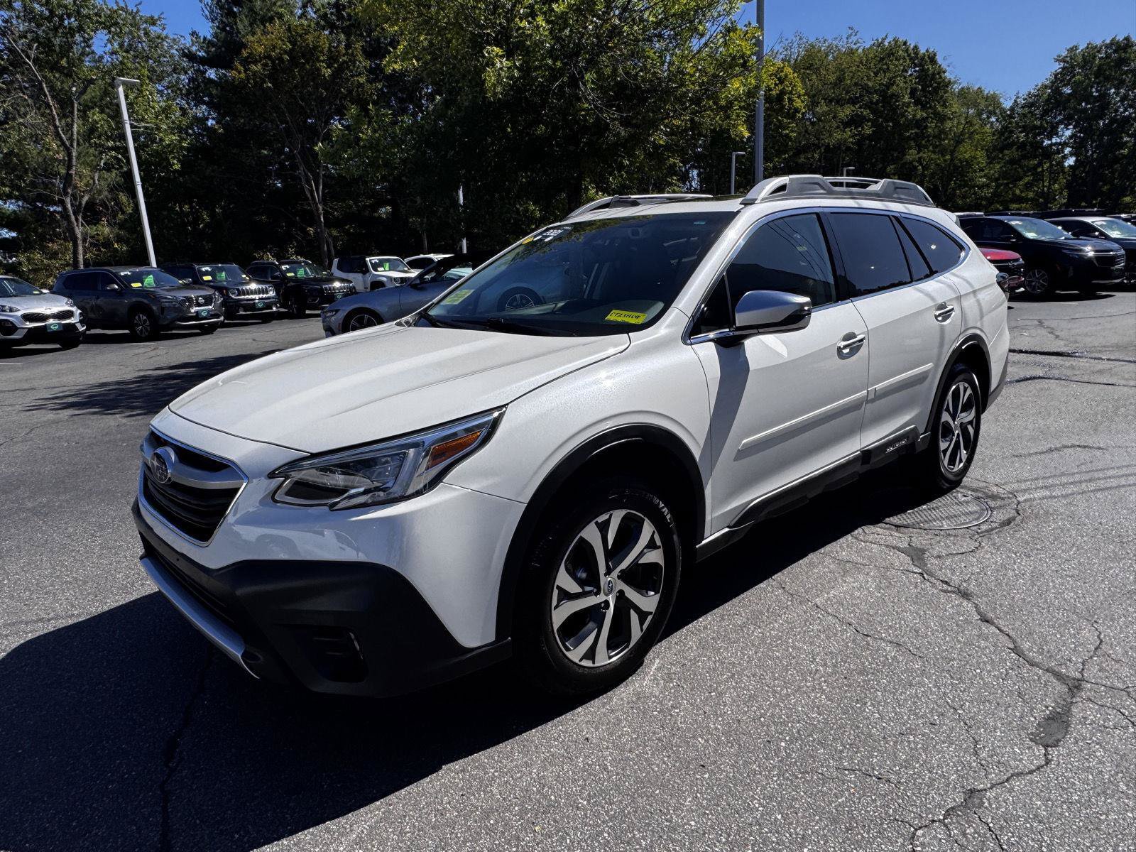 Used 2021 Subaru Outback Touring AWD/4WD image 3