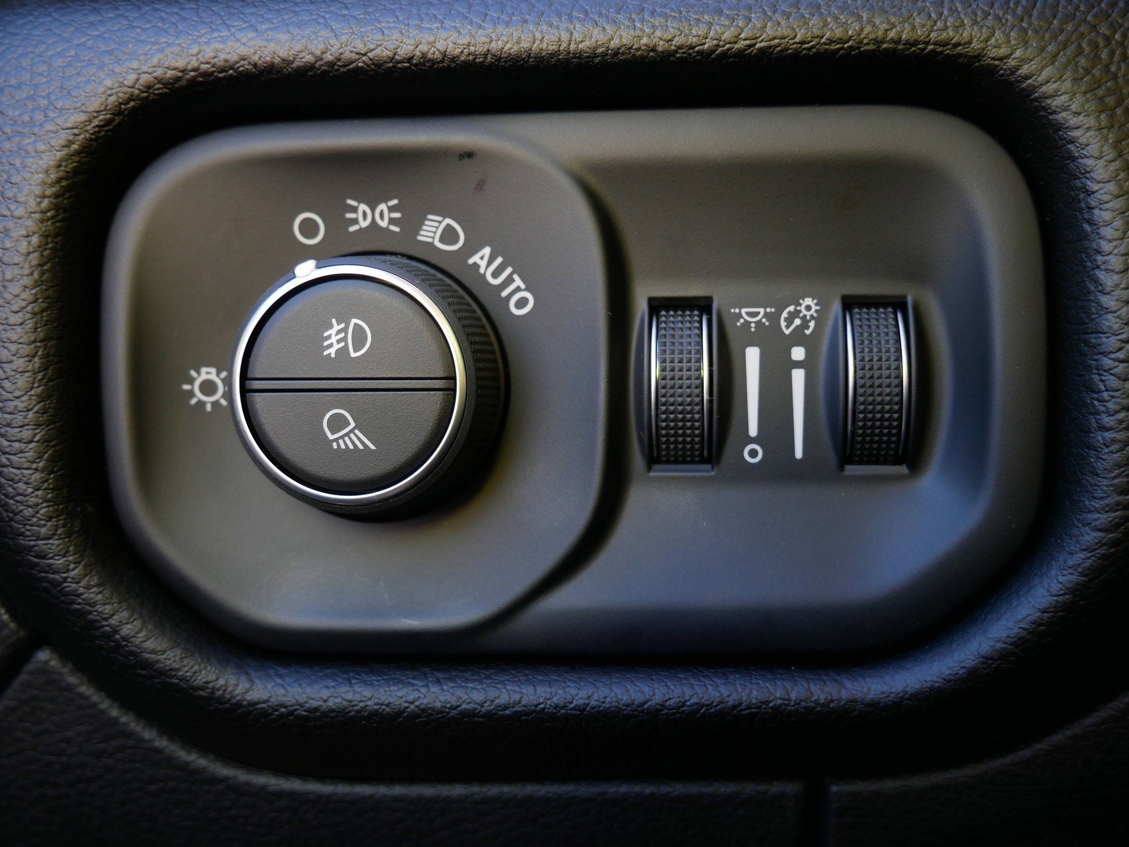 New 2026 RAM 1500 Laramie w/ Night Edition image 14