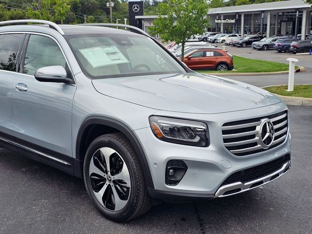 New 2026 Mercedes-Benz GLB 250 4MATIC image 2