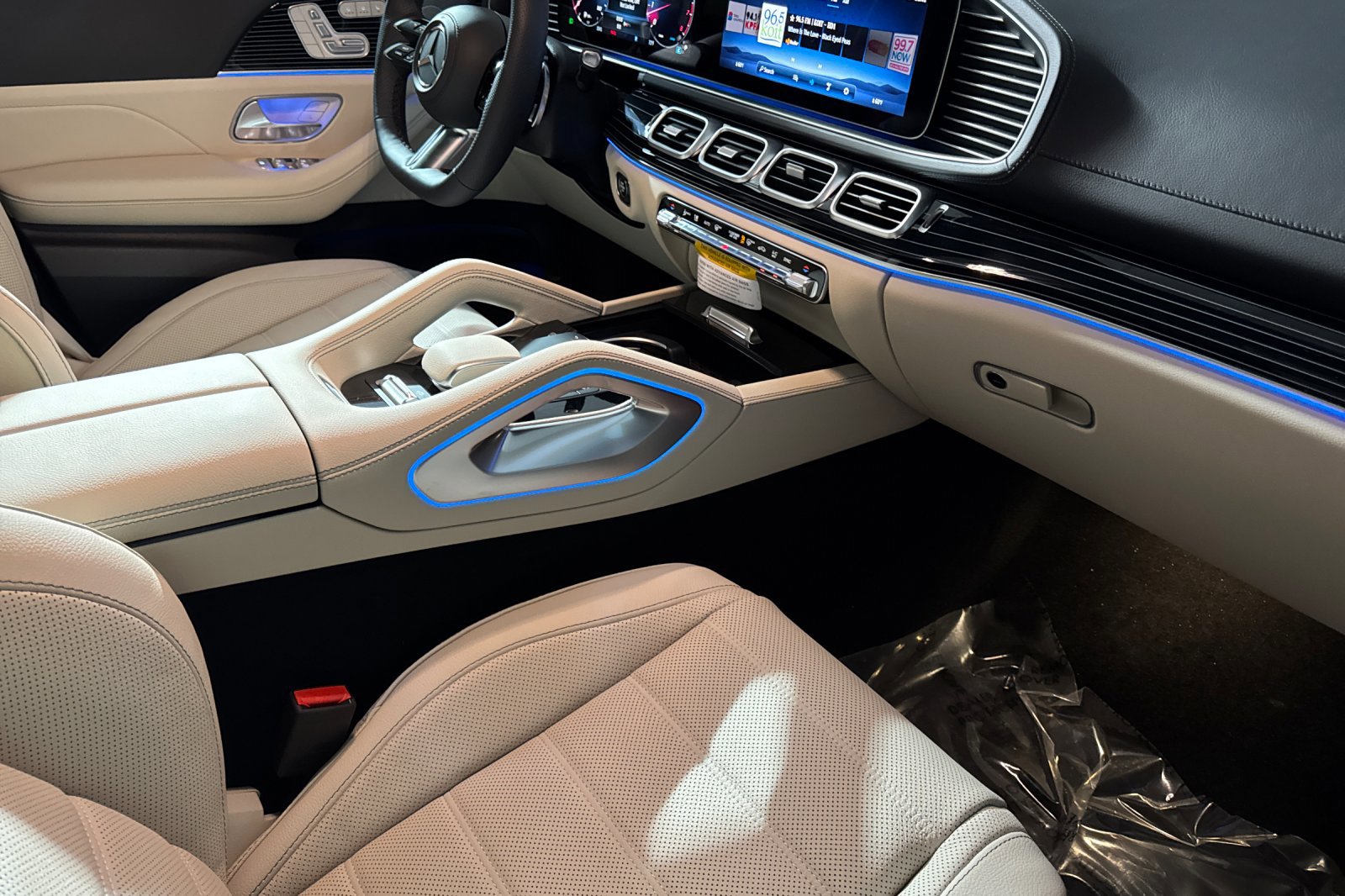 New 2026 Mercedes-Benz GLS 580 4MATIC image 28