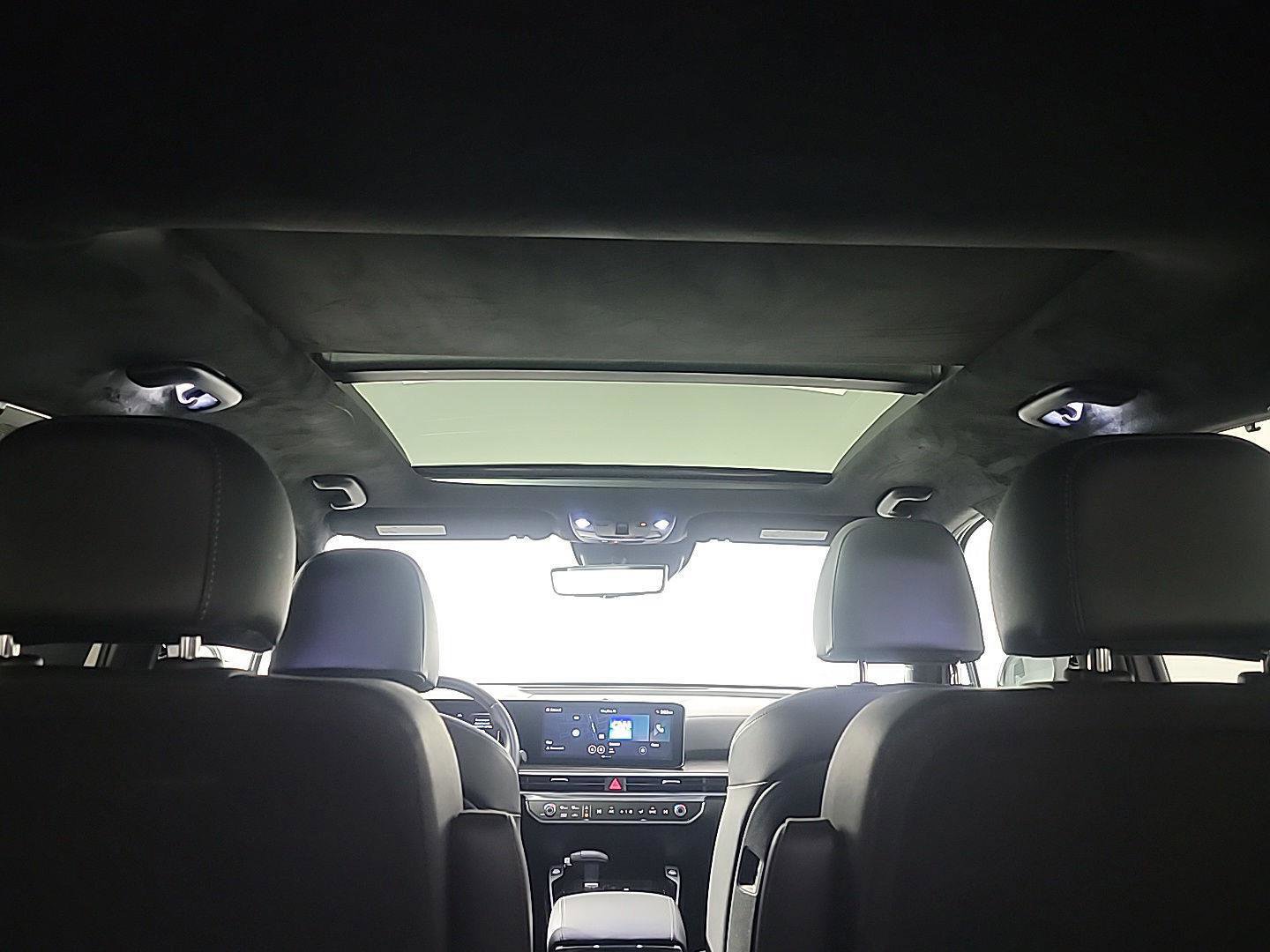 Used 2024 Kia Sorento SX Prestige image 23