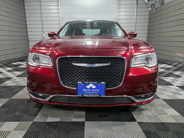 Used 2017 Chrysler 300 Limited w/ Value Package image 3