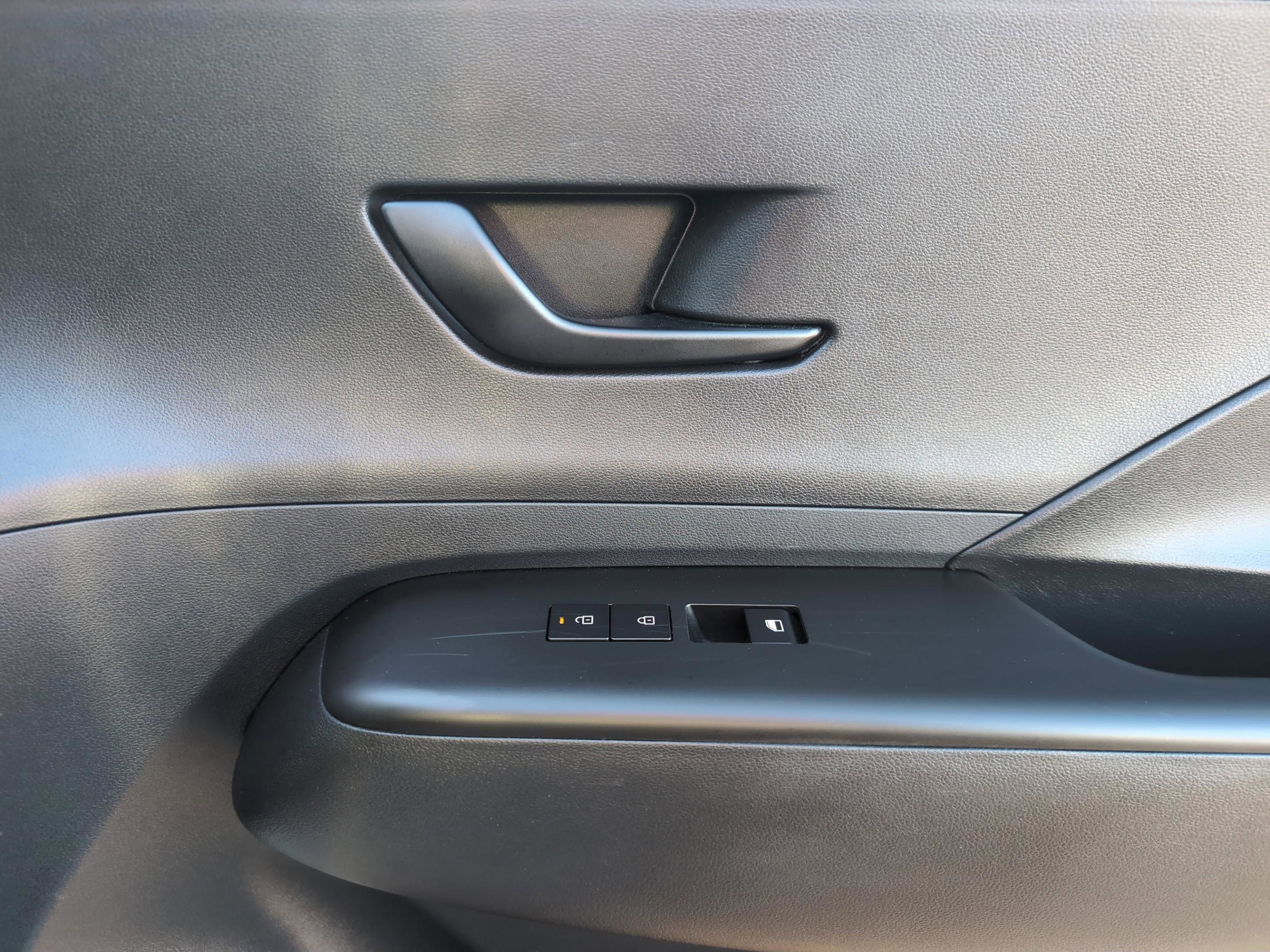 Used 2024 Hyundai Kona SE image 19