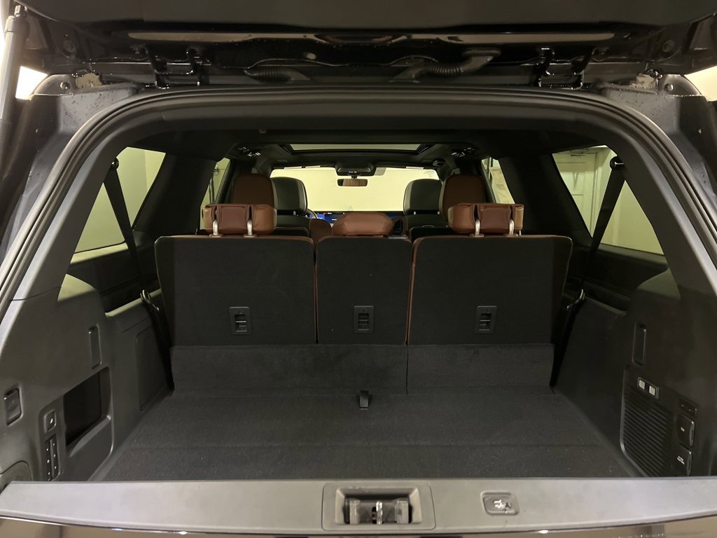 New 2025 Lincoln Navigator L Reserve image 40