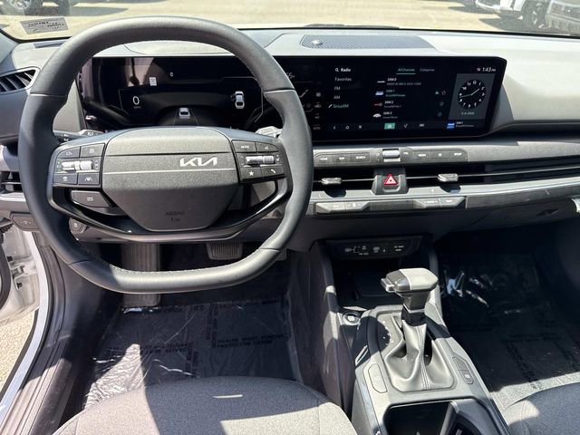 Used 2025 Kia K4 EX FWD image 17