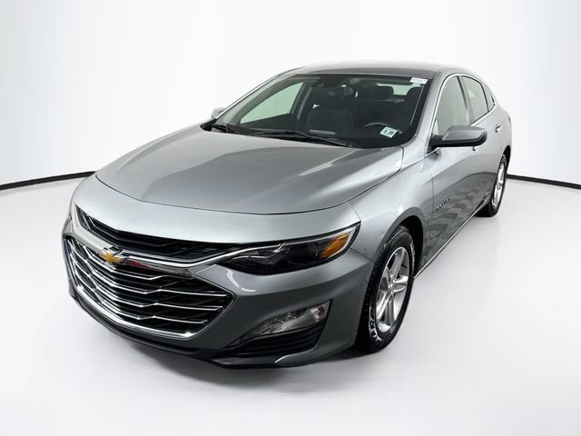 Used 2024 Chevrolet Malibu LT FWD image 3