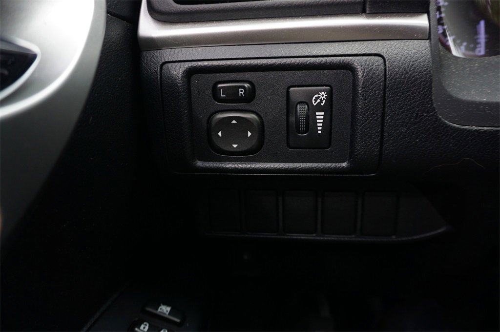 Used 2013 Lexus CT 200h image 4