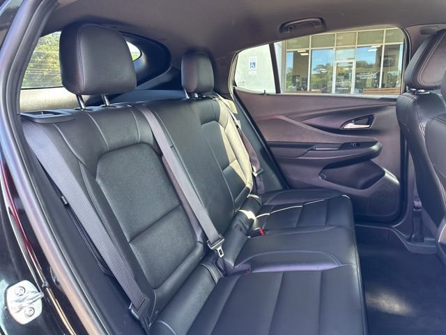 Used 2025 Buick Envista Sport Touring image 36