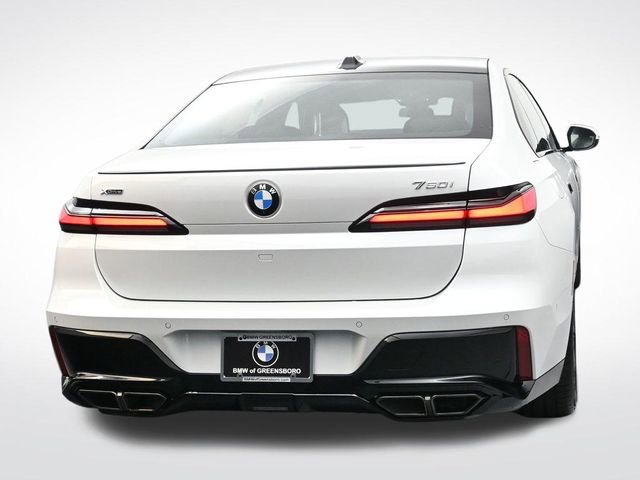 New 2026 BMW 760i xDrive w/ Executive Package AWD/4WD image 4