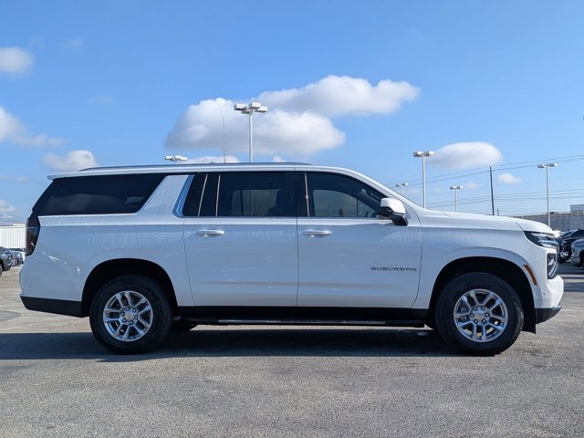 New 2026 Chevrolet Suburban LS RWD image 4