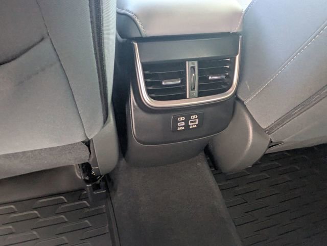 Used 2025 Subaru Outback Premium image 20