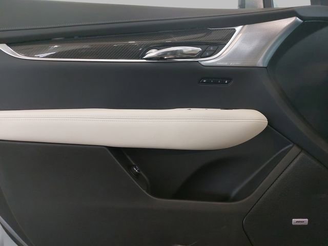 Used 2025 Cadillac XT6 Sport w/ LPO, Floor Liner Package image 27