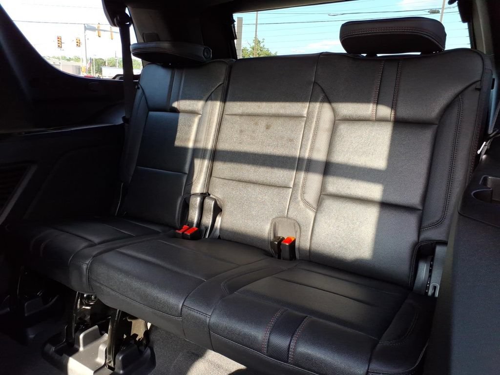Used 2026 Chevrolet Tahoe RST w/ Comfort Package AWD/4WD image 17