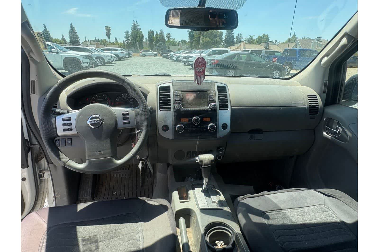 Used 2016 Nissan Frontier SV RWD image 14