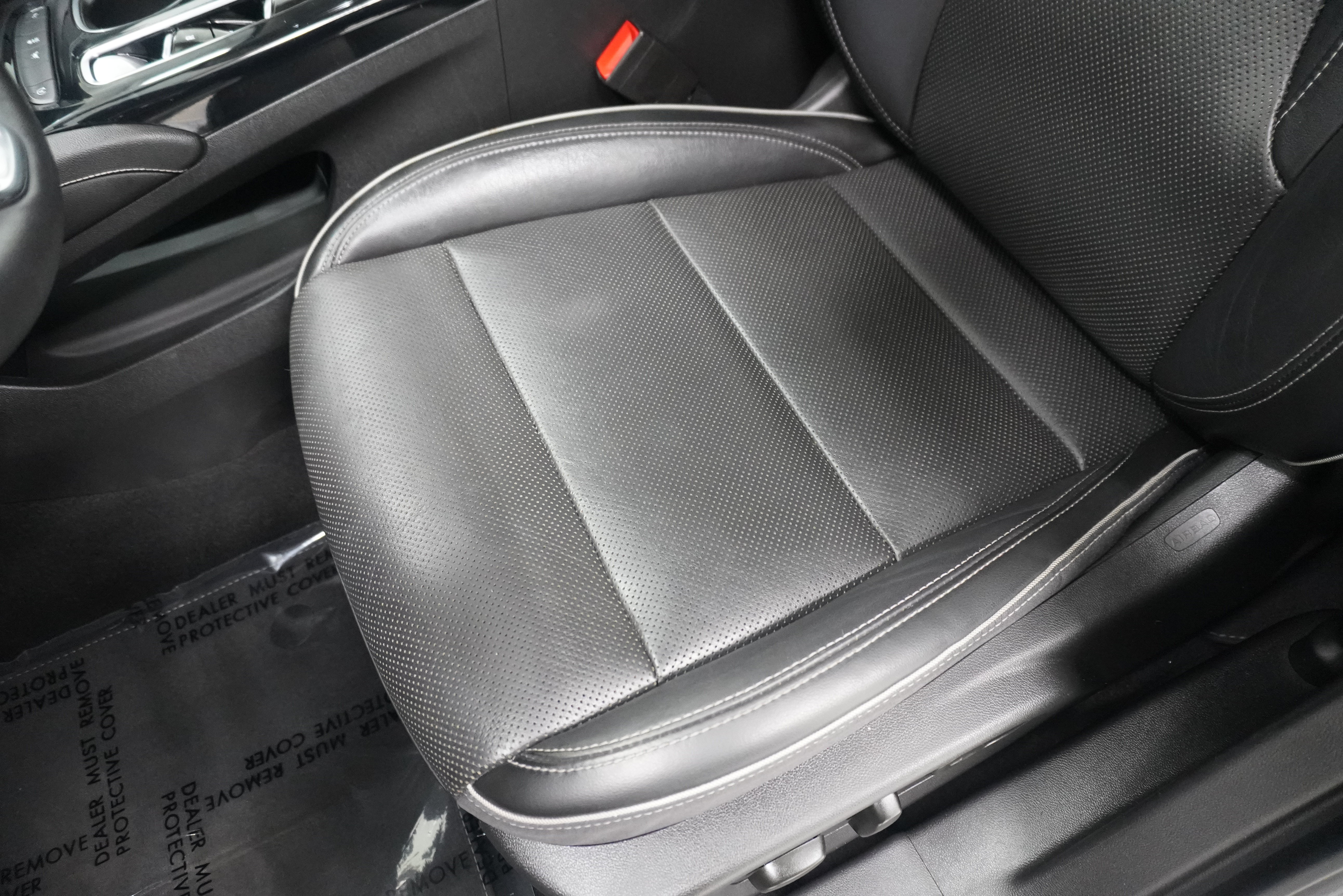 Used 2021 Buick Envision Essence w/ Sport Touring Package FWD image 12