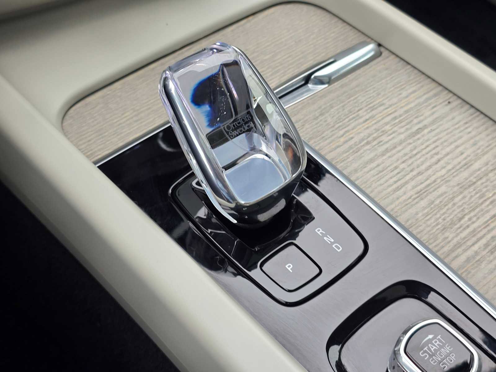 Certified 2023 Volvo XC60 B5 Ultimate w/ Climate Package image 35