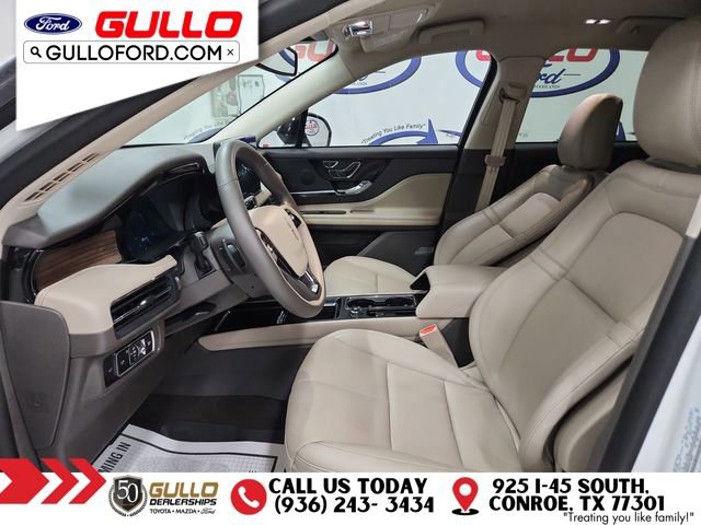 Used 2023 Lincoln Corsair Reserve image 28