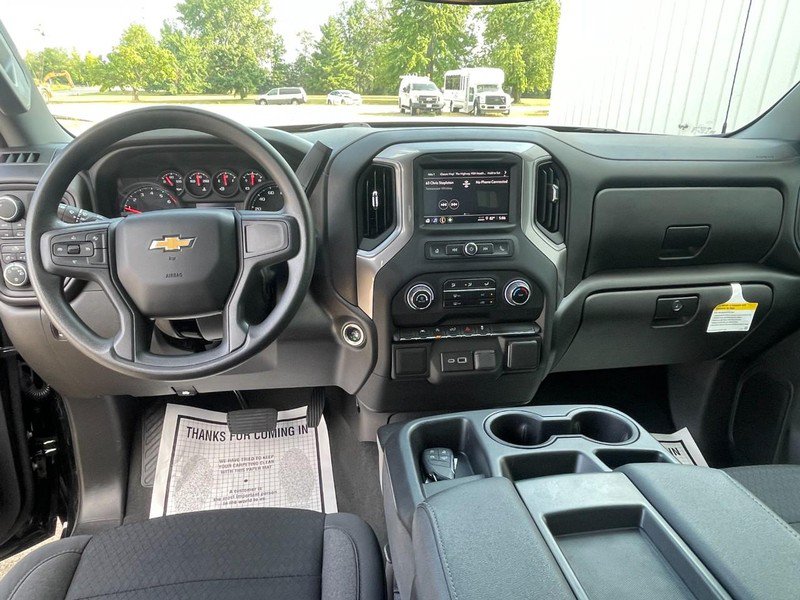 Used 2024 Chevrolet Silverado 1500 Custom w/ Turbomax Blackout Package AWD/4WD image 20