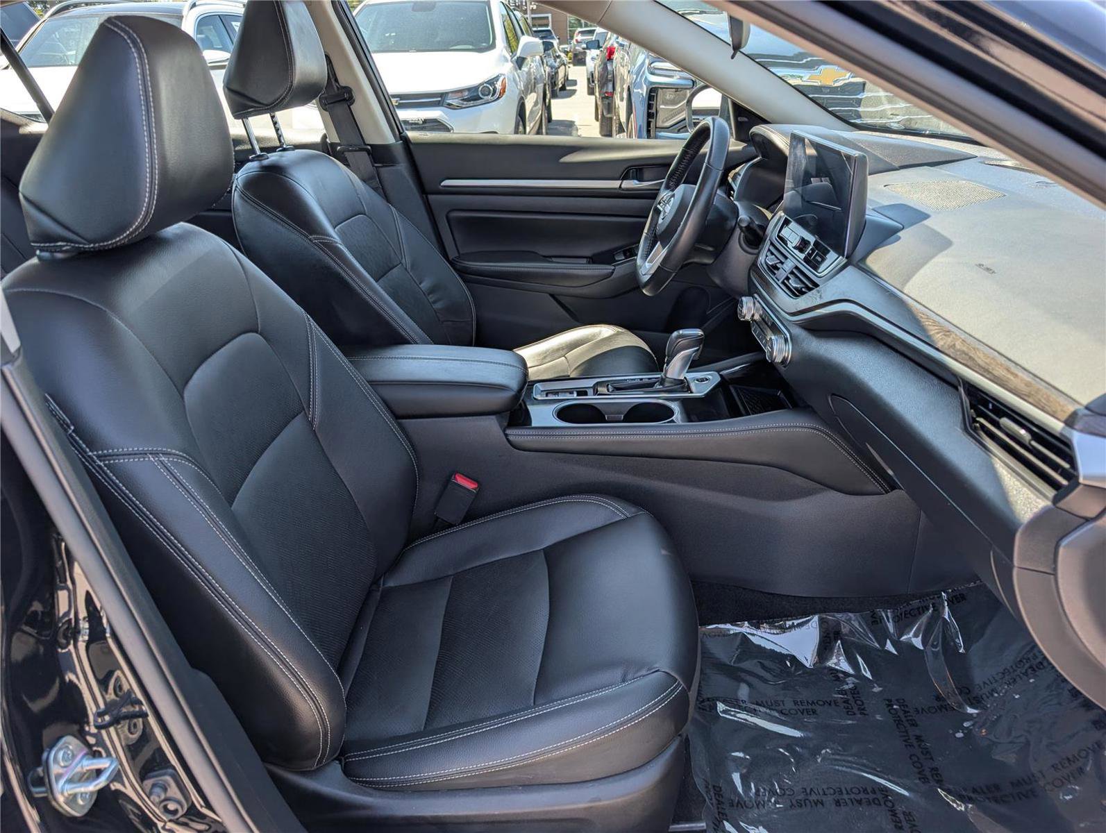 Used 2024 Nissan Altima 2.5 SL FWD image 12