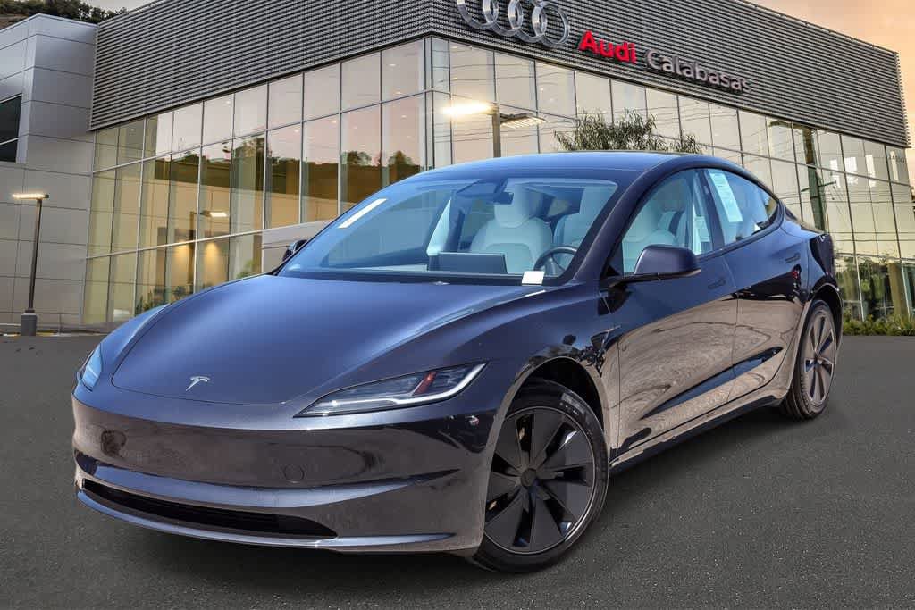 Used 2025 Tesla Model 3 Long Range RWD image 1
